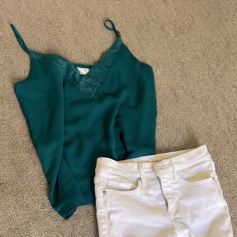 Socialite V-neck lined tank